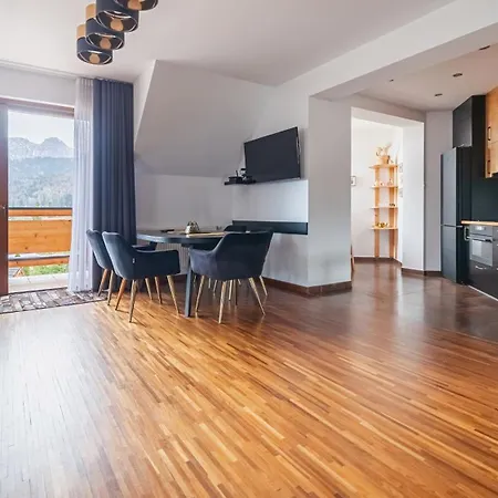 Sywarne, Sun & Snow *